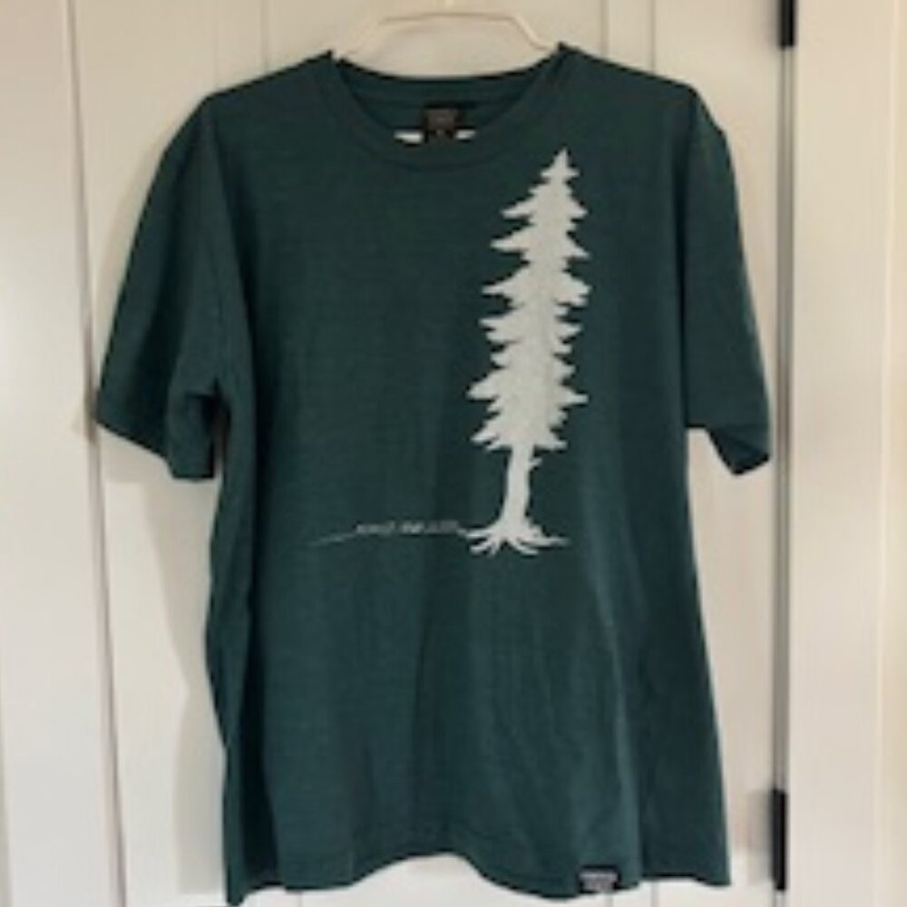 Unisex Kindred Coast "Respect Your Elders" Large t-shirt